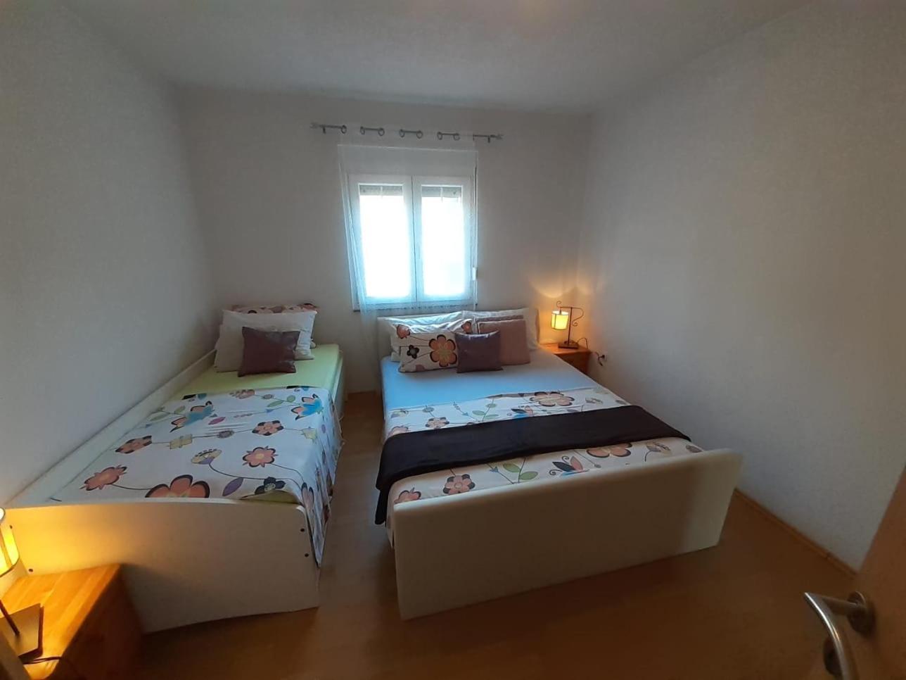 Apartments With A Parking Space Vodice - 13973 Camera foto